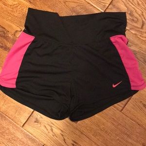 Folded band Nike shorts